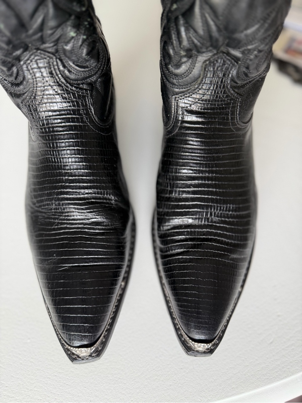 Men’s Dingo Black Leather Western Cowboy Boots with Silver Toe Accents - Picture 12 of 16